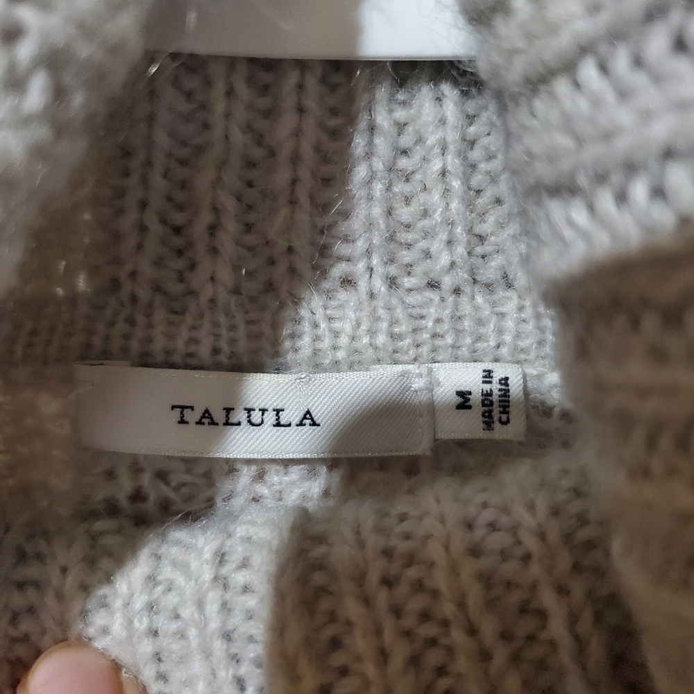 TALULA Sweater with Turtleneck Size M - Picture 4 of 8